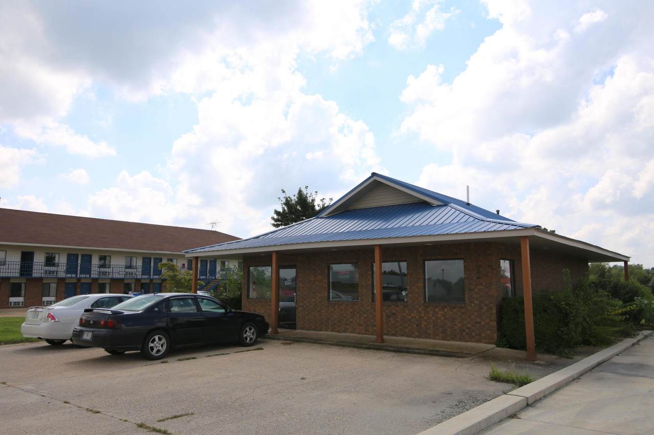 298 19th Street - Photo 1