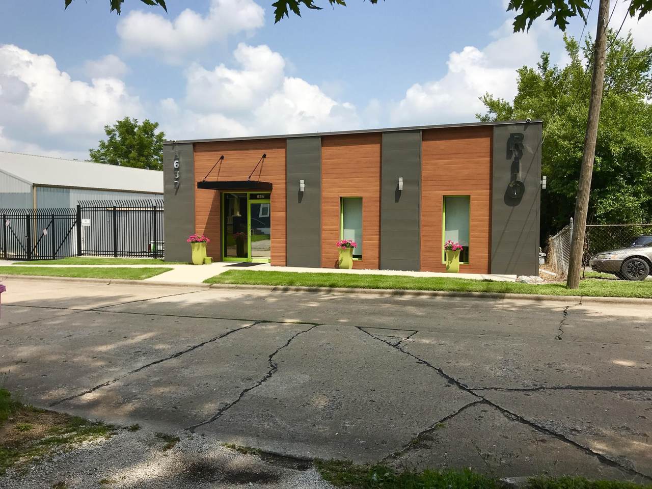 1637 Olive Street - Photo 1