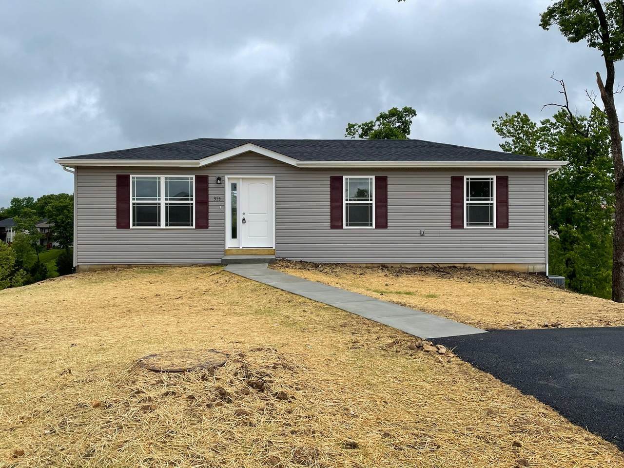 315 Sunrise Cove - Photo 1