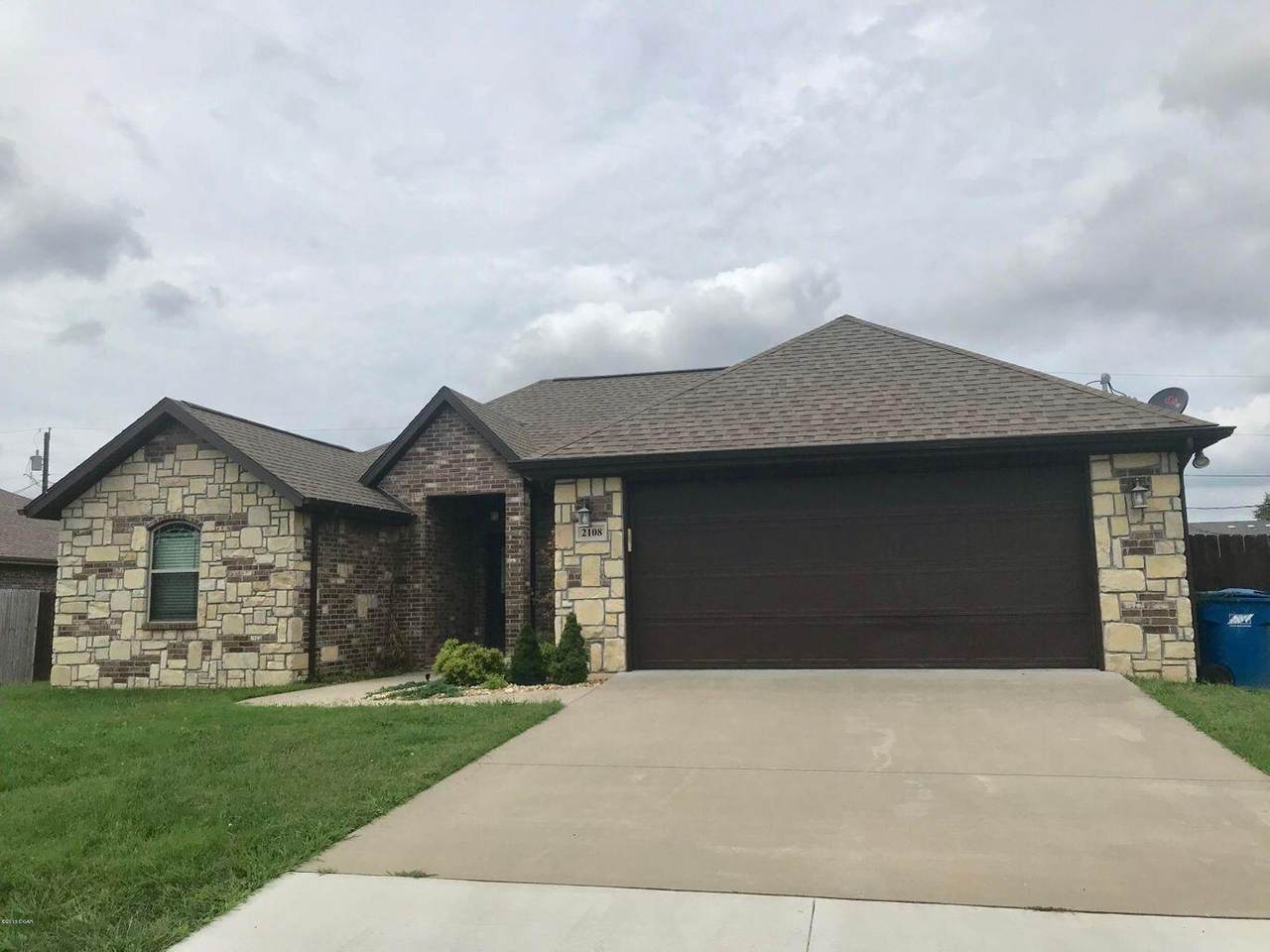 2108 Arizona Avenue - Photo 1