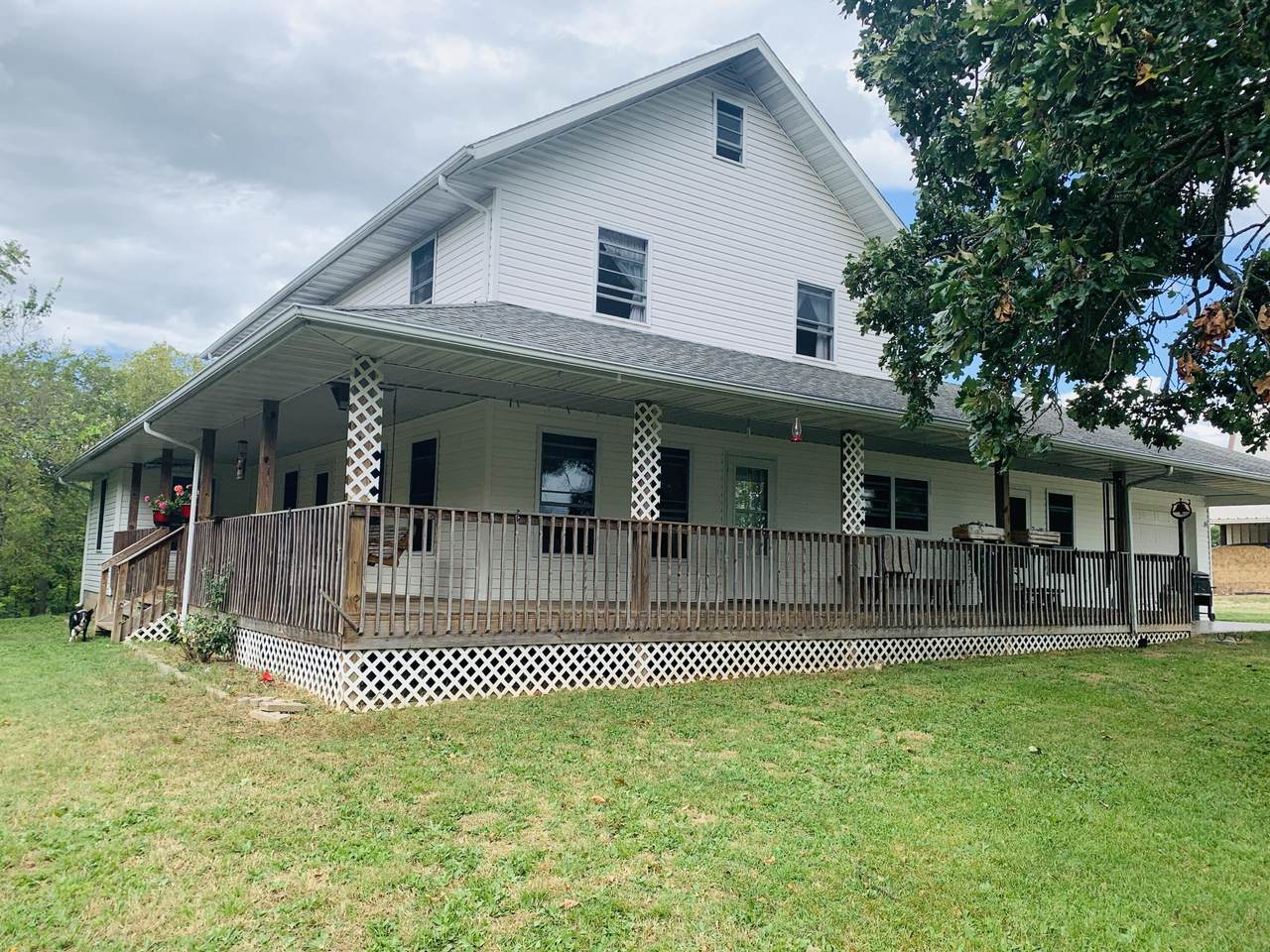 18266 Lawrence 1135 - Photo 1