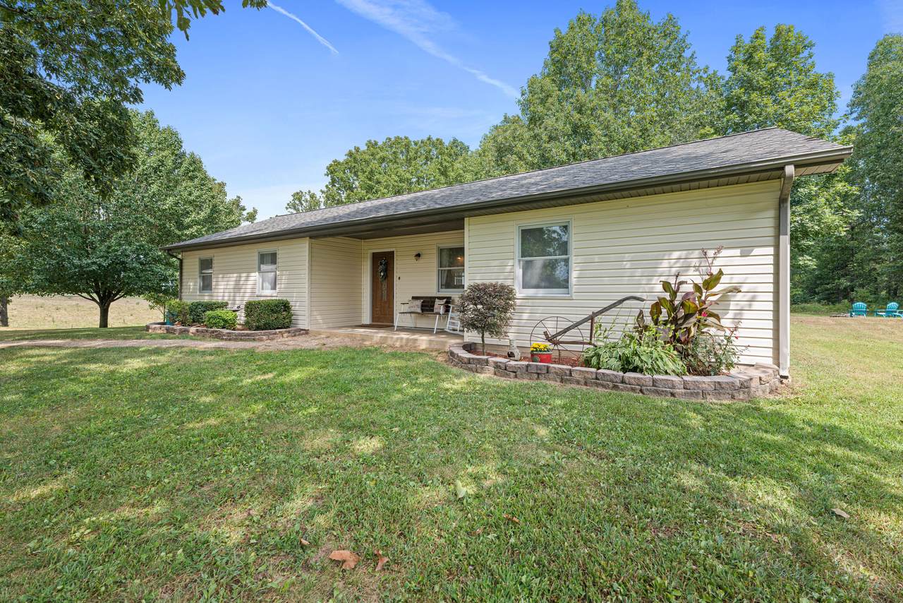 3201 County Road 4220 - Photo 1