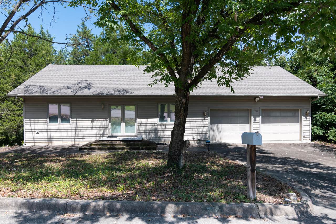 751 Mockingbird Lane - Photo 1
