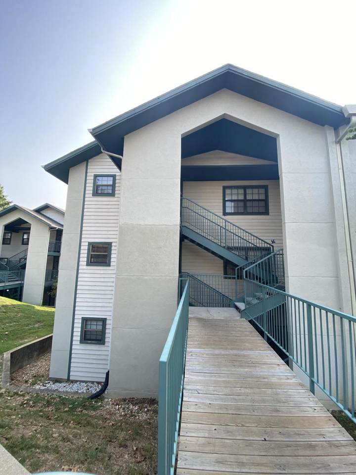 2700 Green Mountain Drive - Photo 1