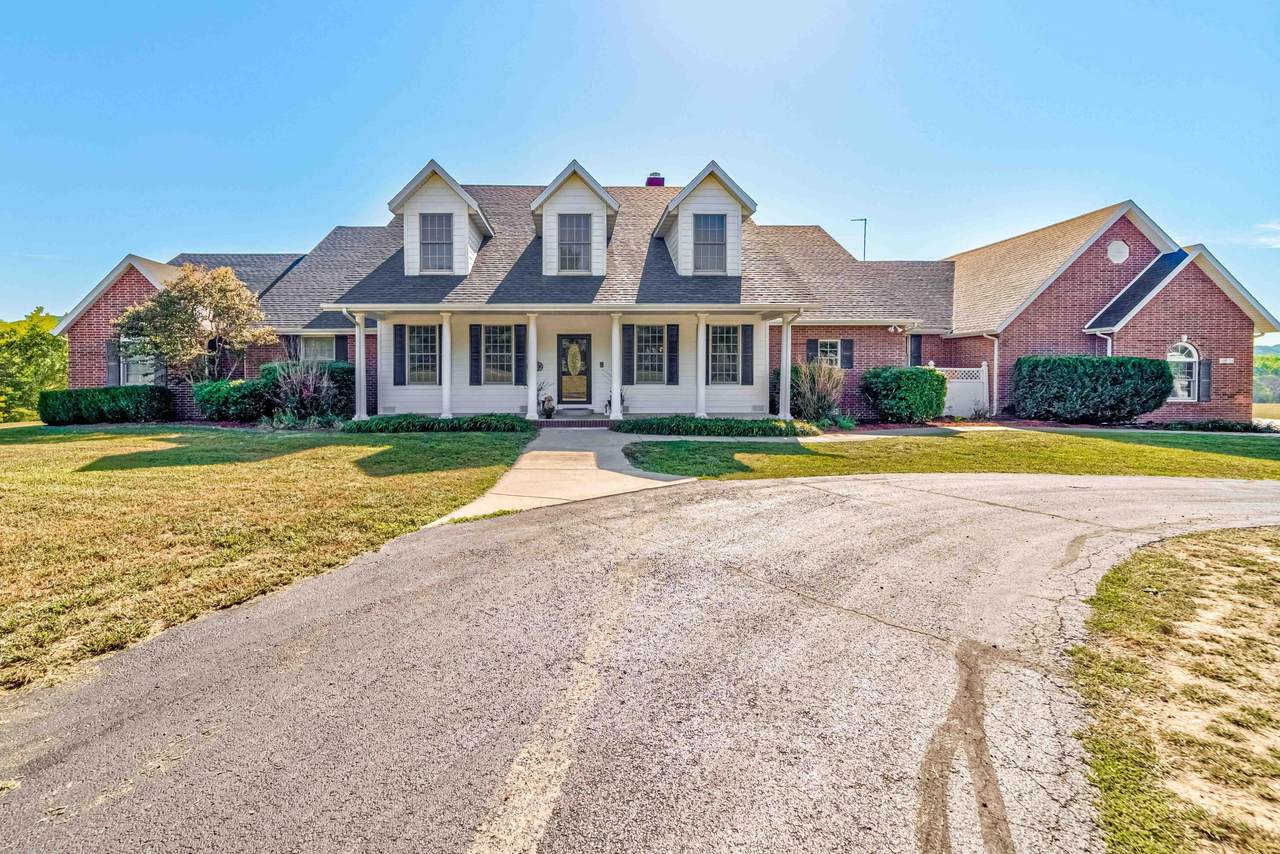 1074 Riverview Road - Photo 1