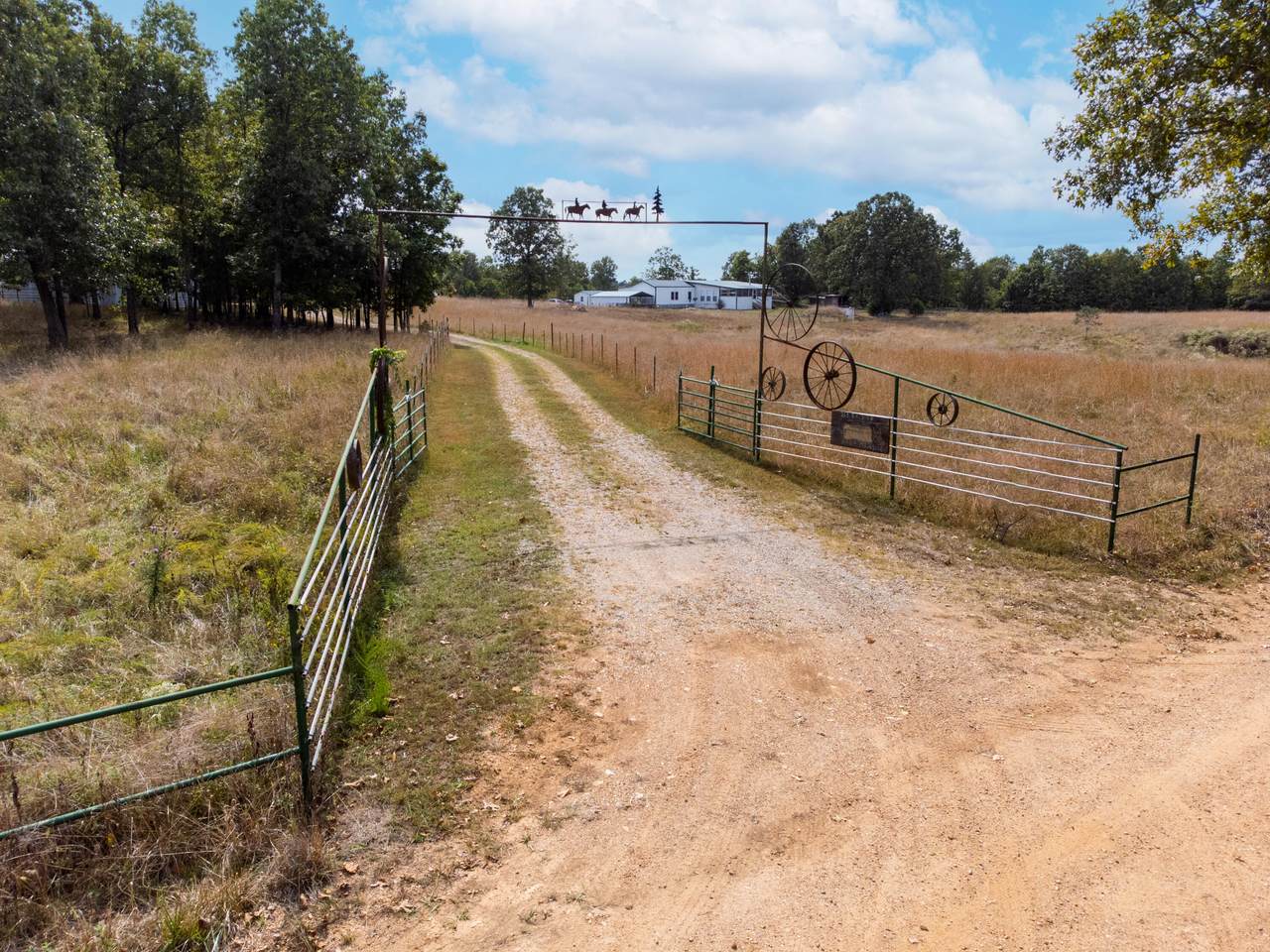 261 County Road 320 - Photo 1