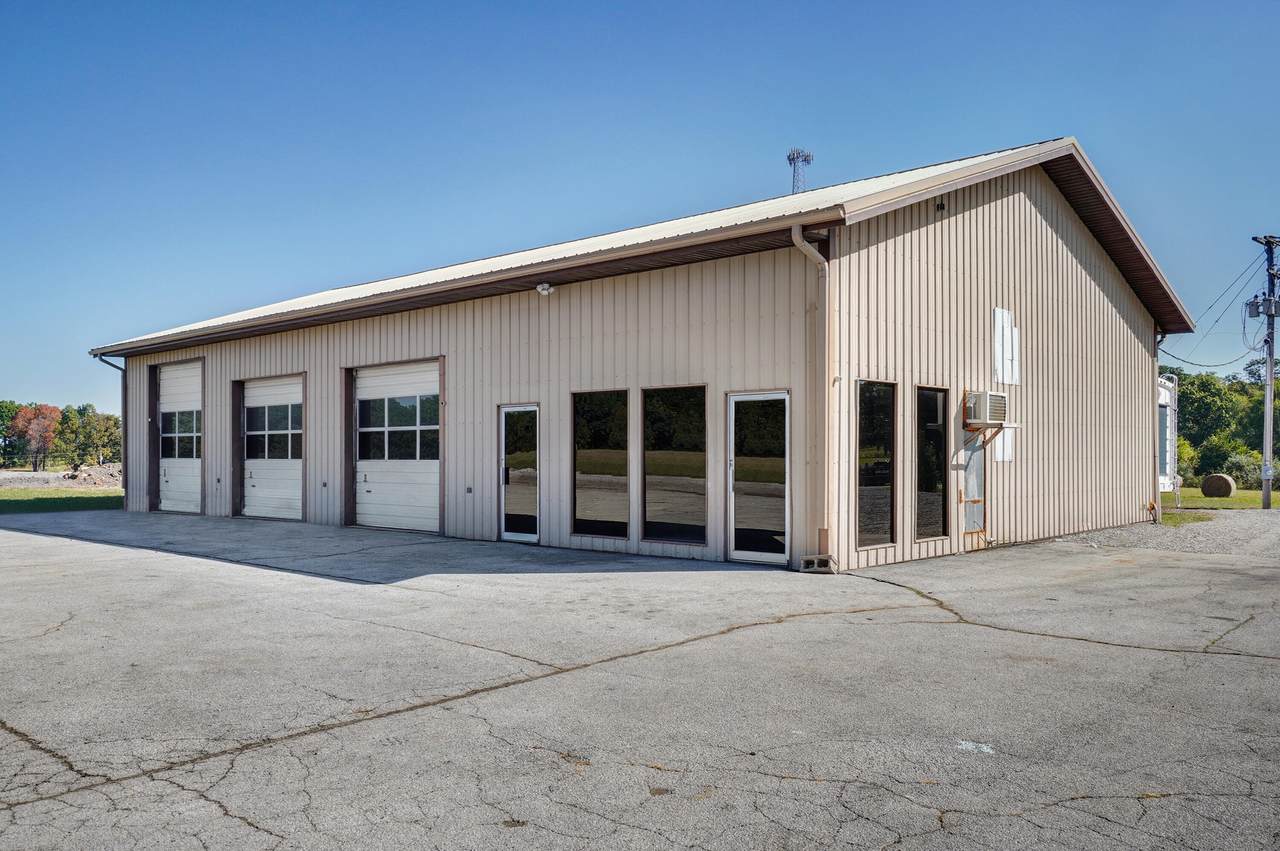 1347 Hayward Drive - Photo 1