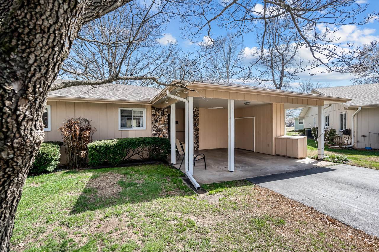 15a Maple Court - Photo 1