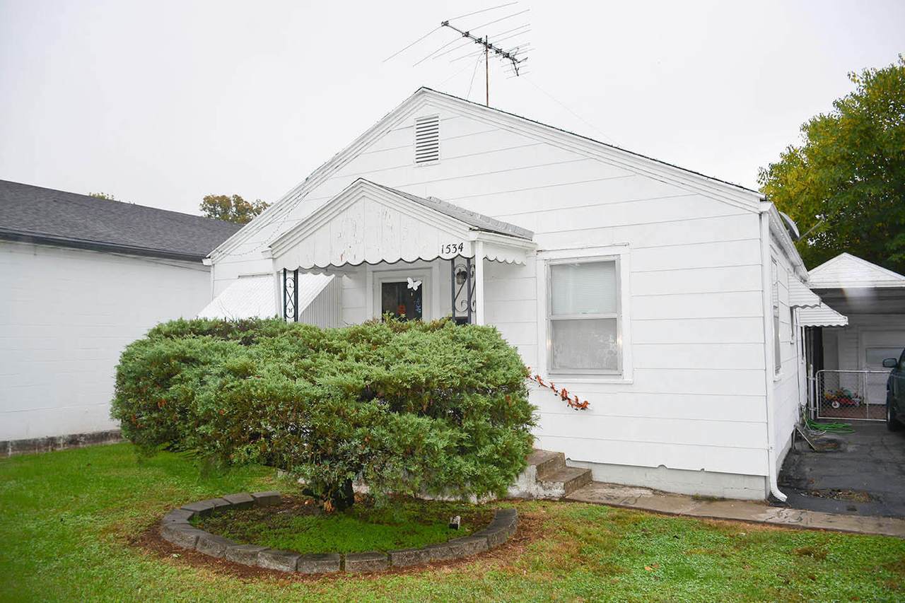 1534 Broadway Avenue - Photo 1