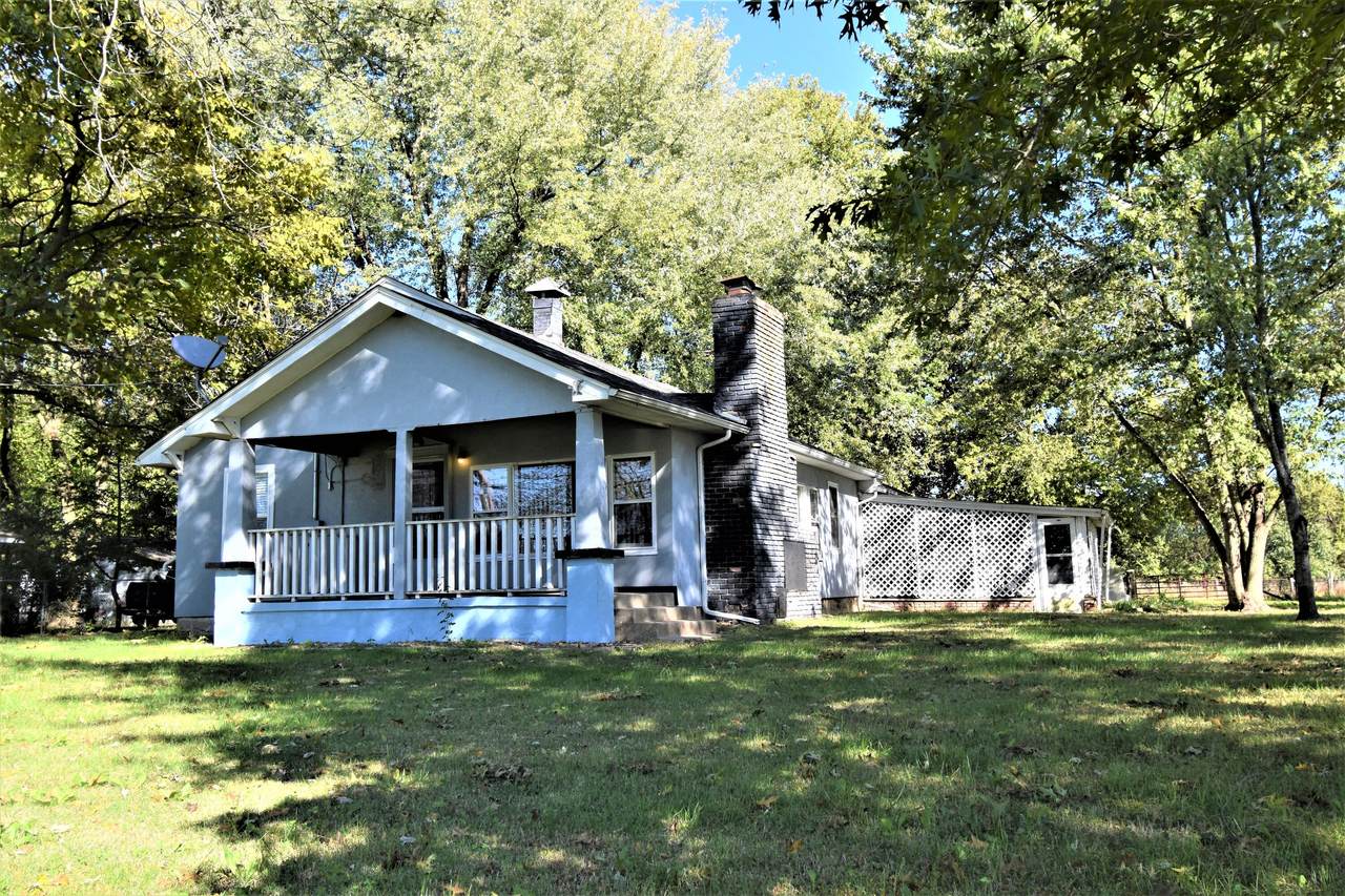 6632 Farm Road 141 - Photo 1