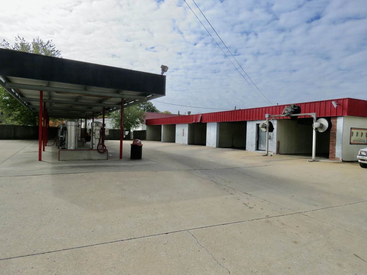 623 Brook Street - Photo 1