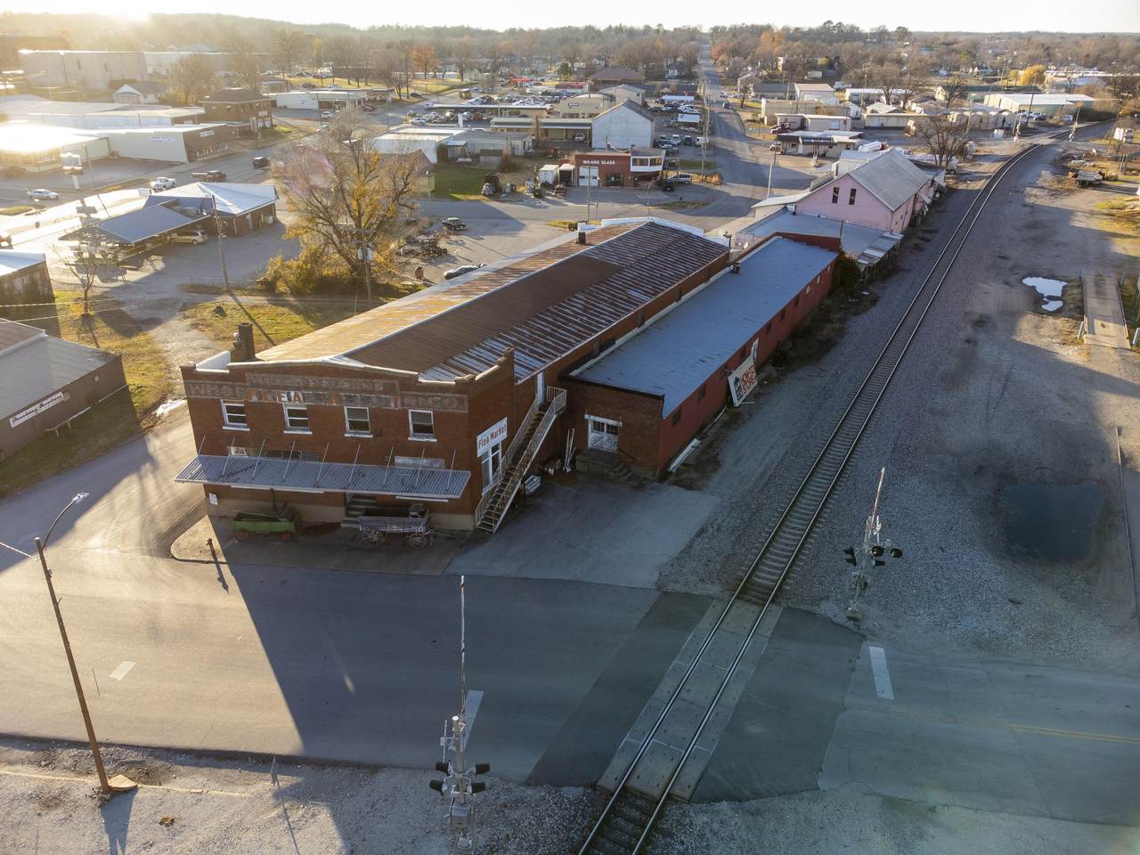 601 Washington Ave - Photo 1