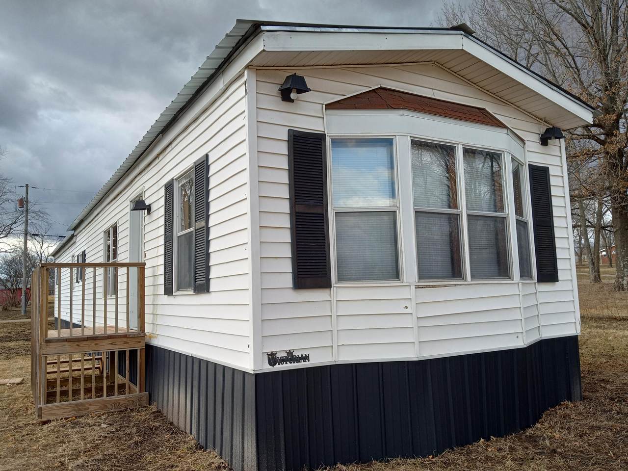 402 Atlantic Street - Photo 1