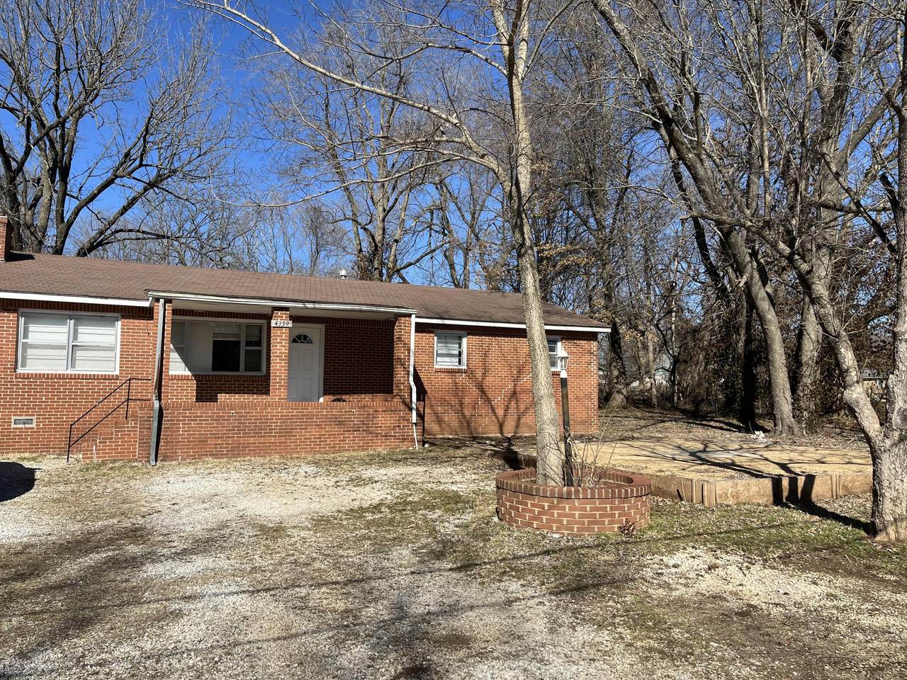 610 Mahn Avenue - Photo 1