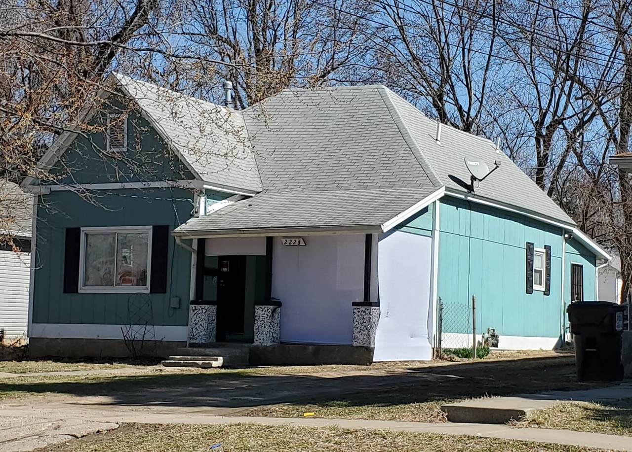 2224 East Avenue - Photo 1