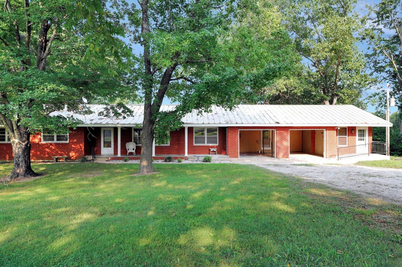 2816 Burke Ave - Photo 1