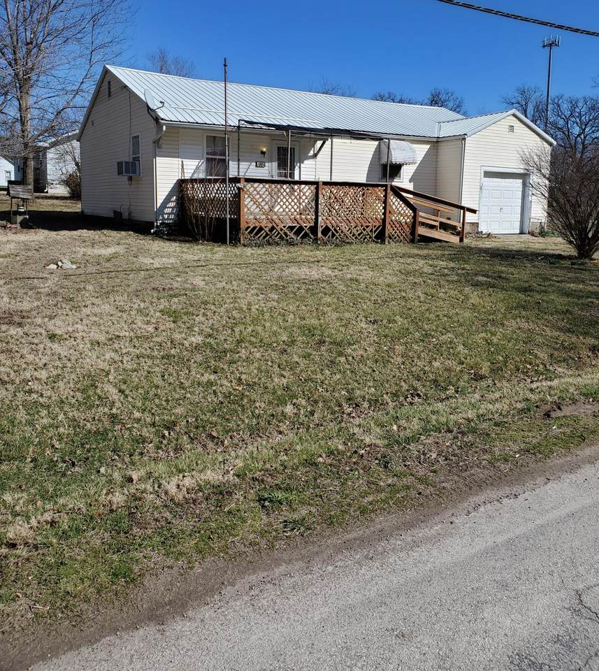 185 Elm Street - Photo 1