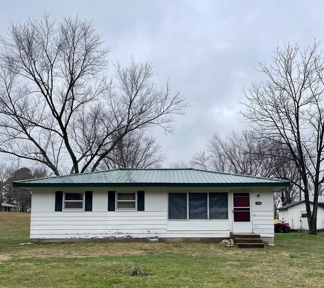 17421 Edgewood Drive - Photo 1