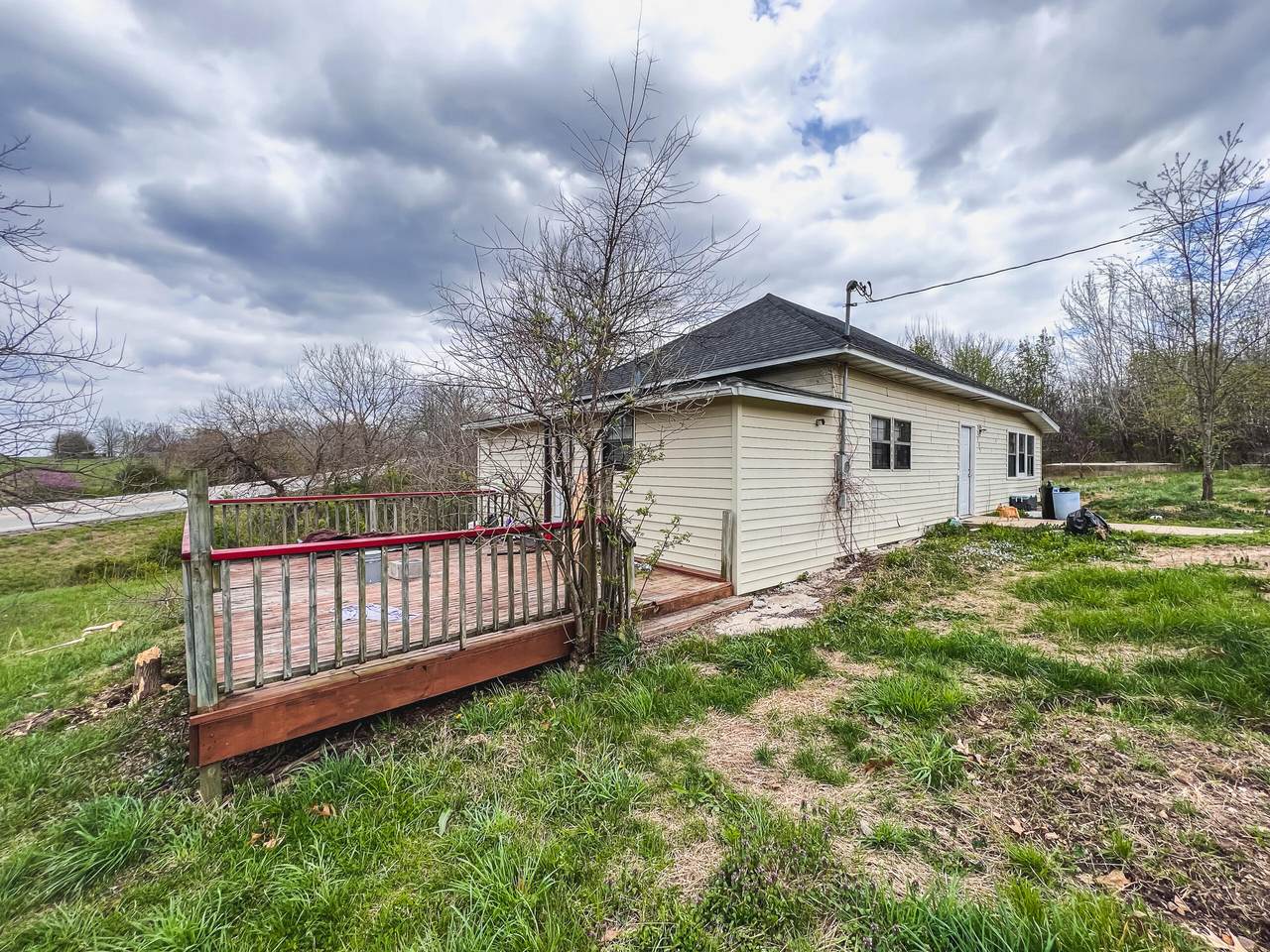 102 Garnett Avenue - Photo 1