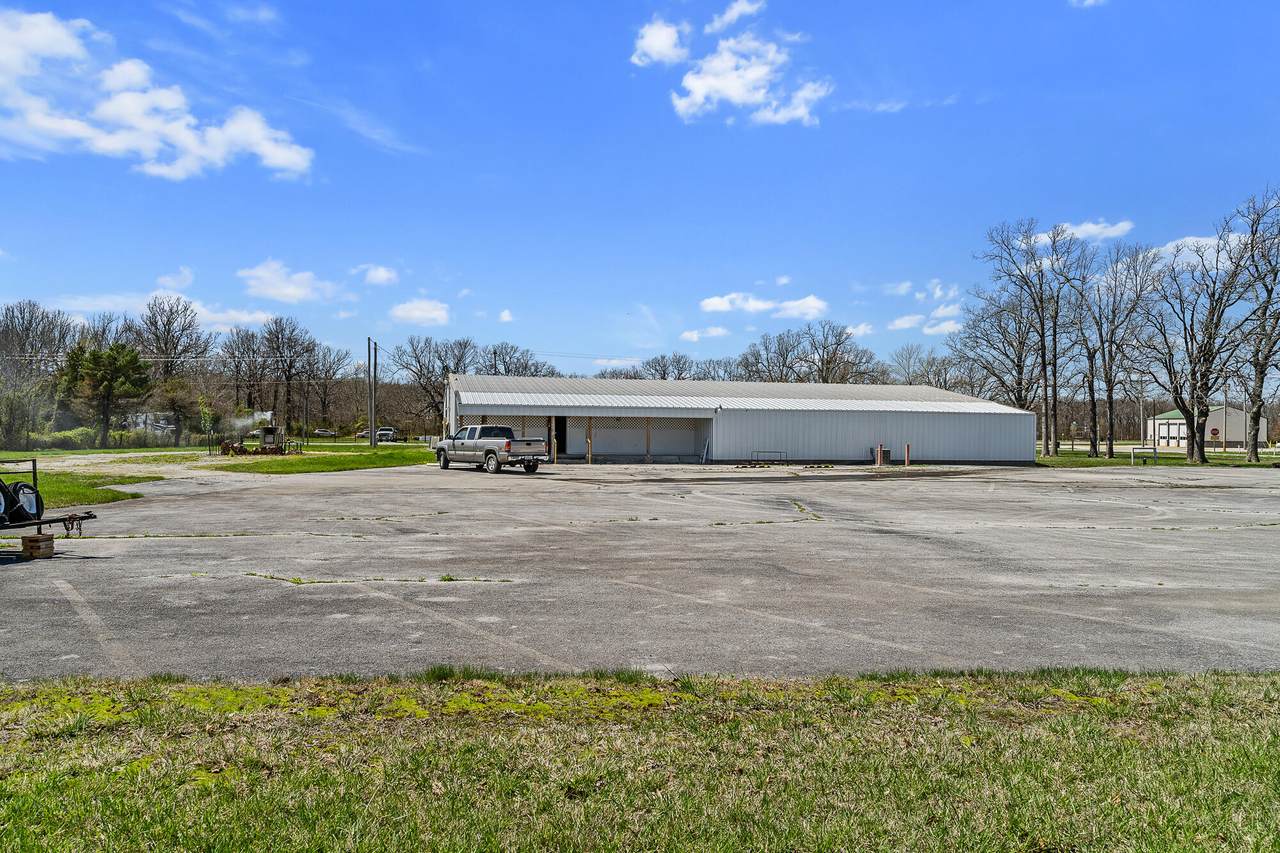 9898 Richland Road - Photo 1