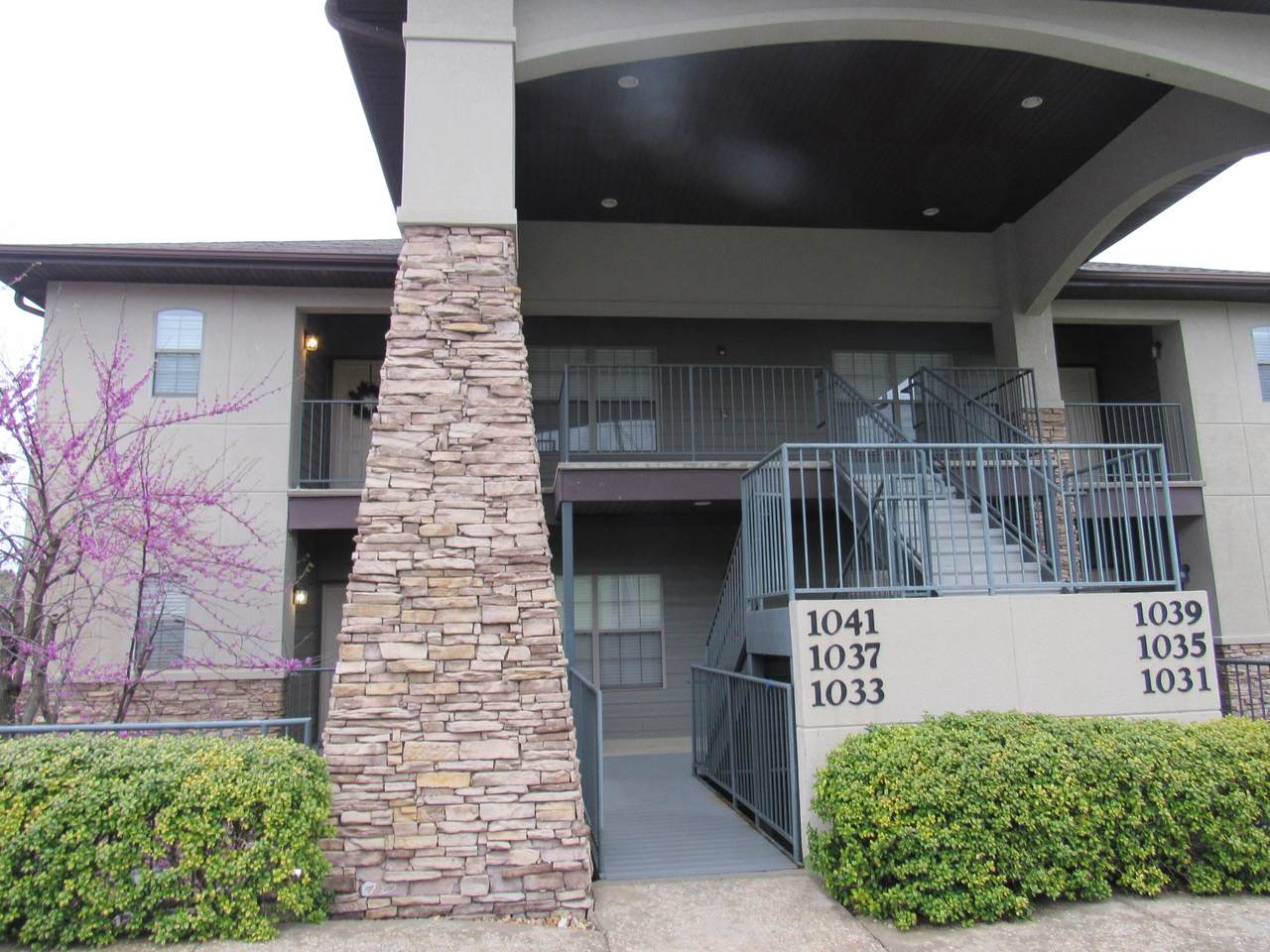 1037 Golf Drive Drive - Photo 1