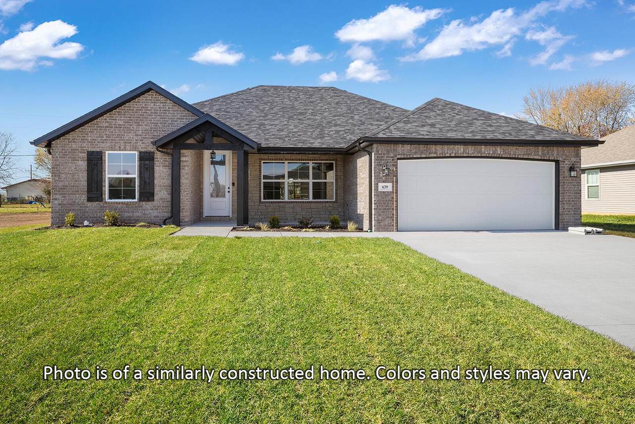 673 Century Avenue - Photo 1