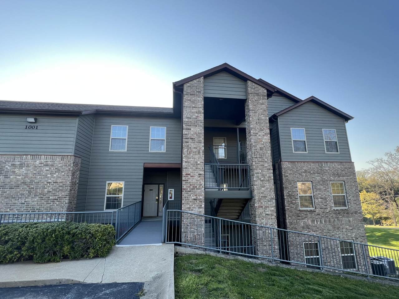 1001 Golf Drive - Photo 1