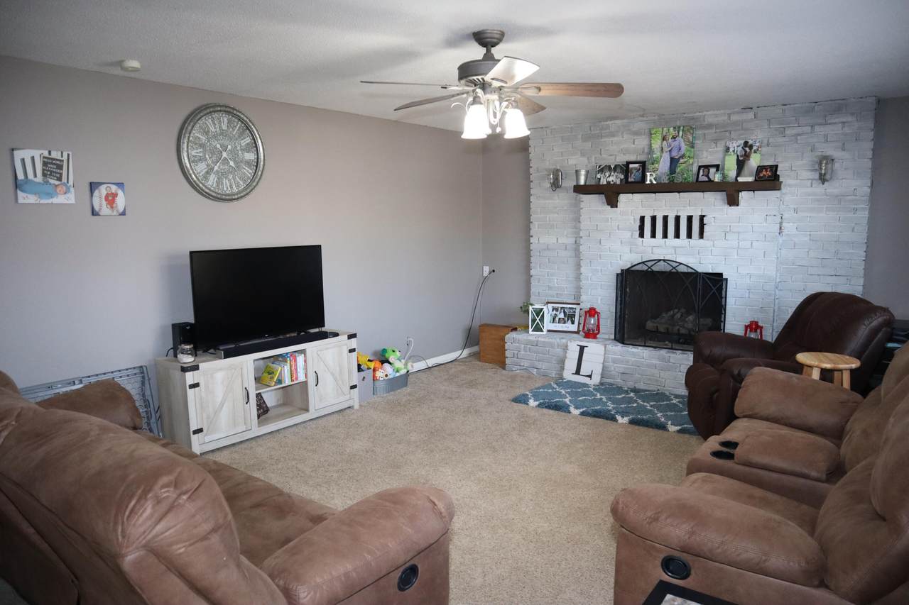 903 Sunset Drive - Photo 1