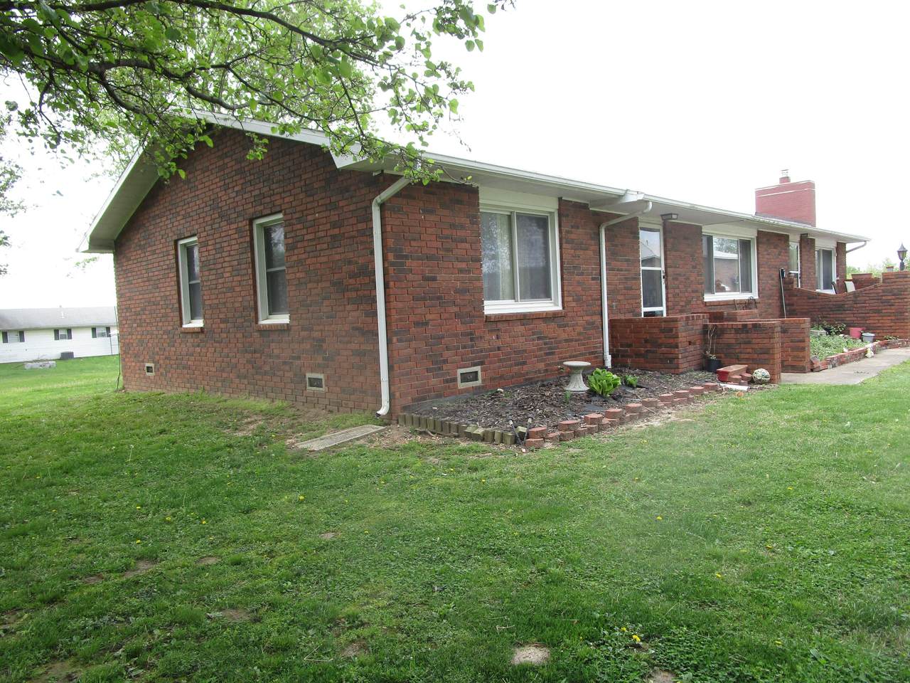 127 Kelly Street - Photo 1