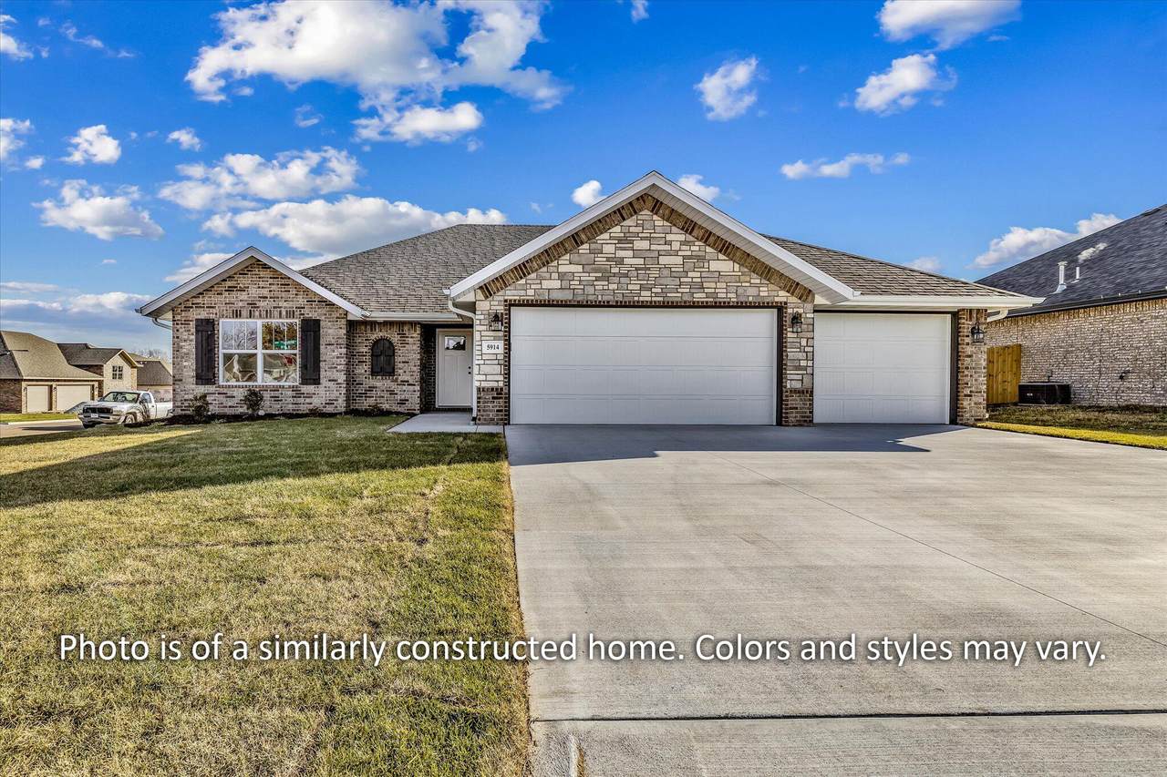 811 Century Avenue - Photo 1