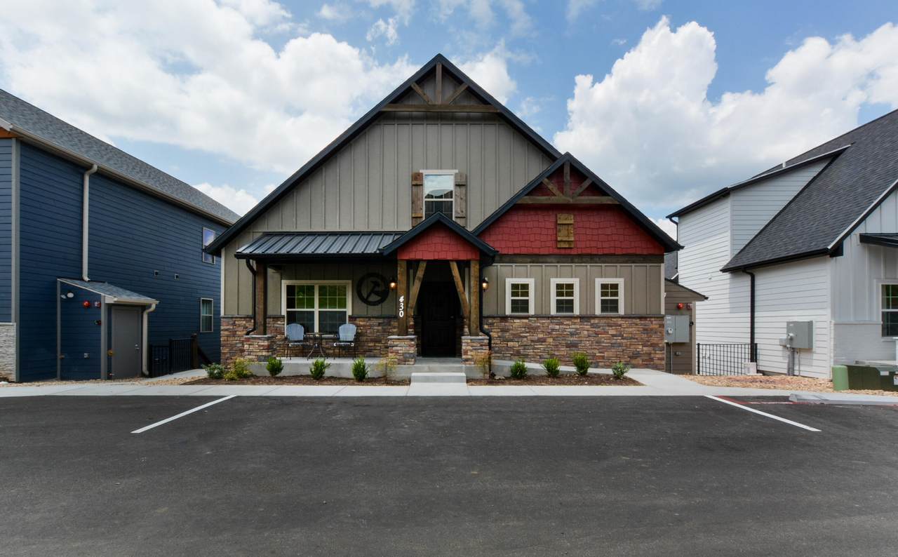 430 Lakefront Drive - Photo 1
