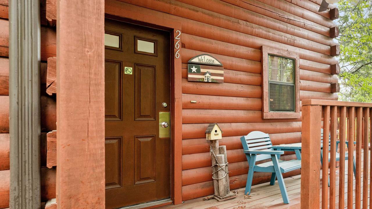266 Oak Ridge Drive - Photo 1