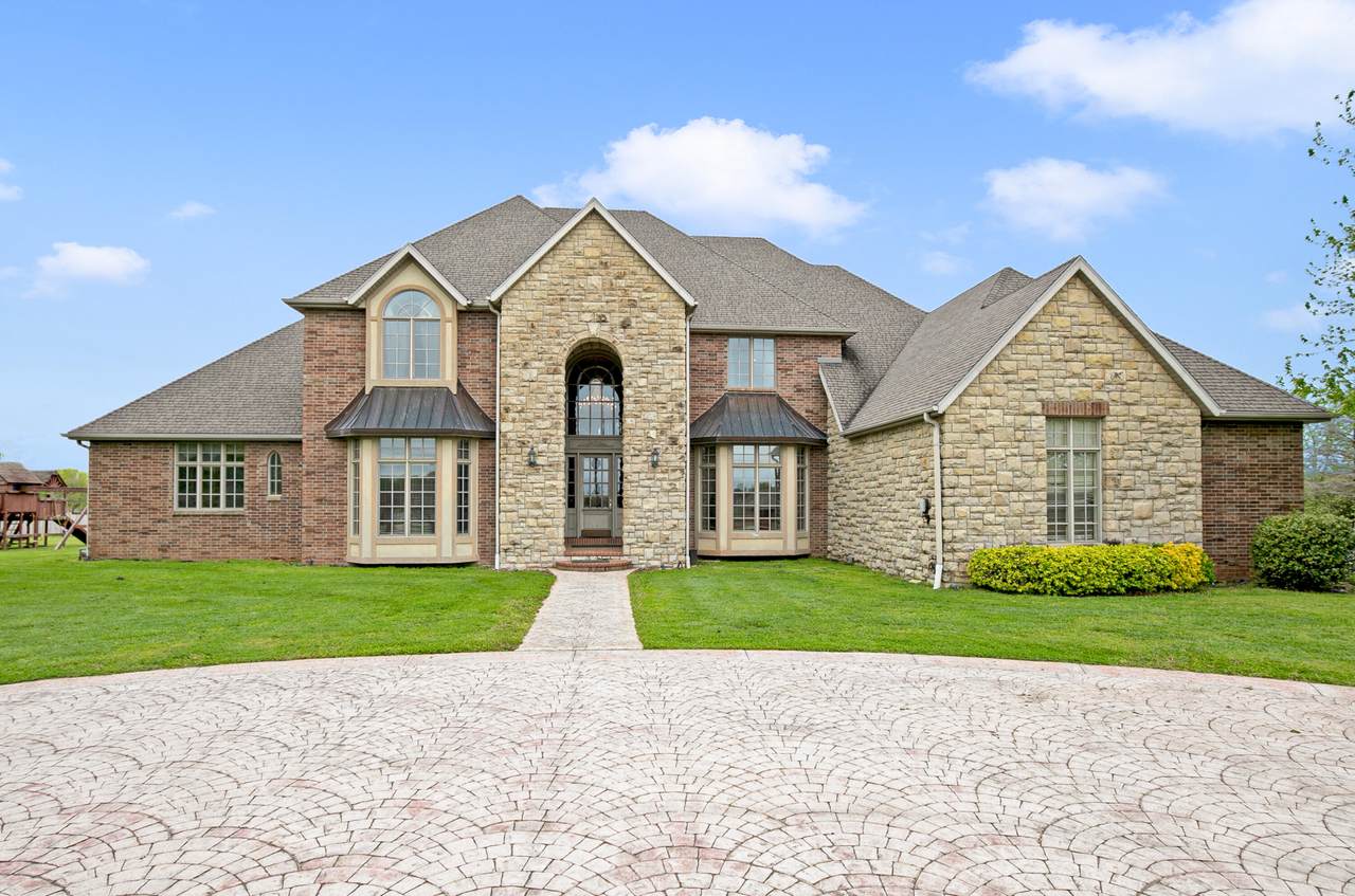 449 Gregg Road - Photo 1