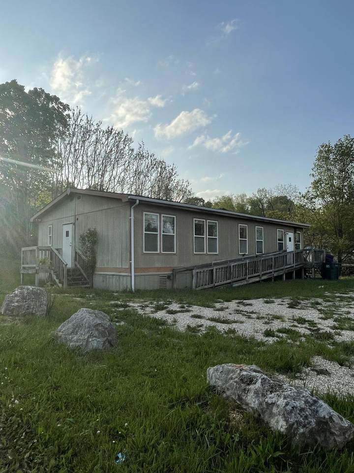 18319 Main Street - Photo 1