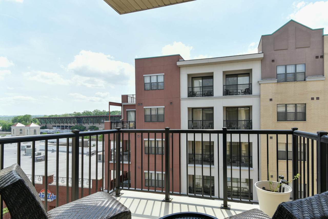 10404 Branson Landing Boulevard - Photo 1
