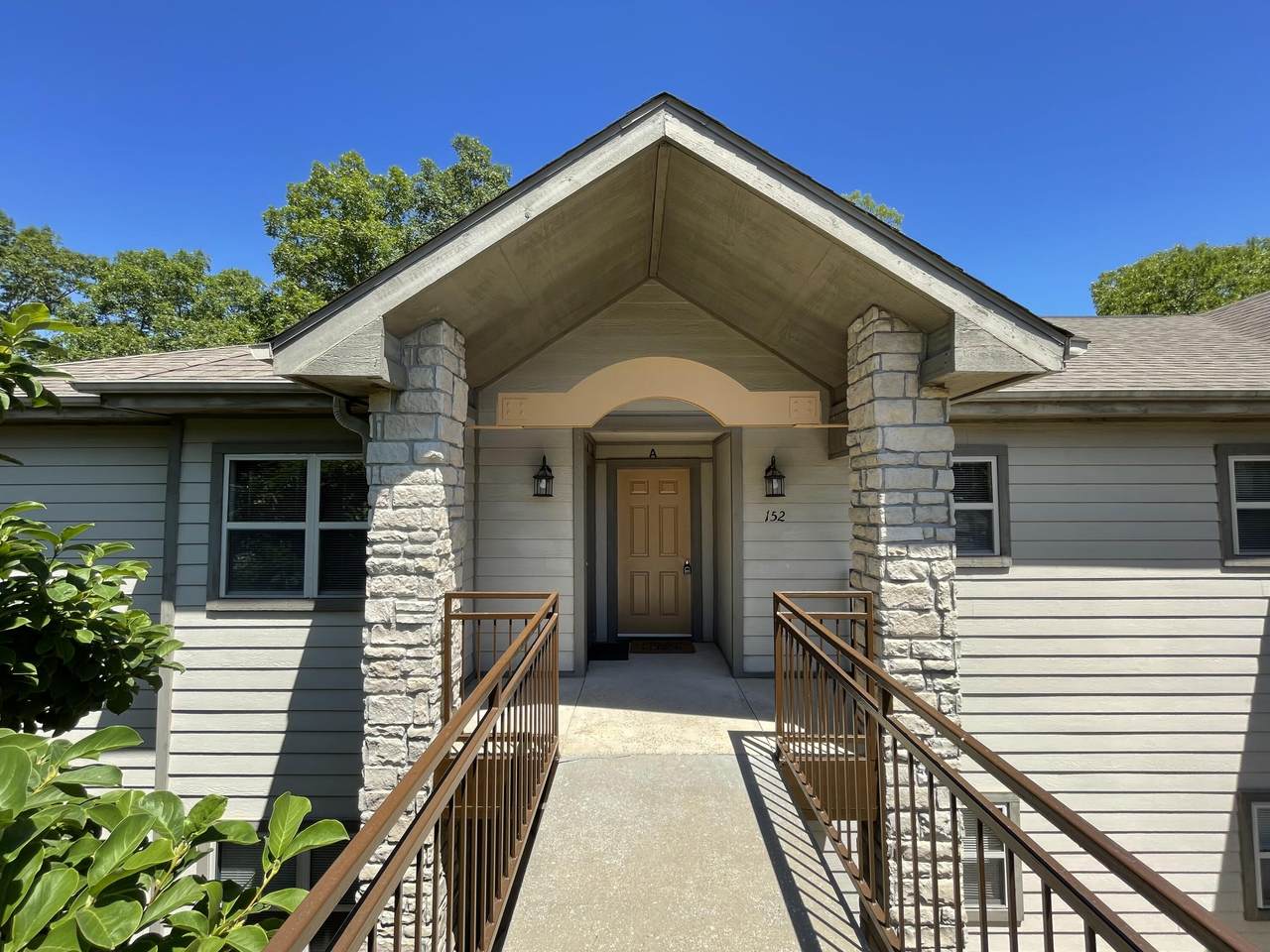 152 Oak Lane - Photo 1