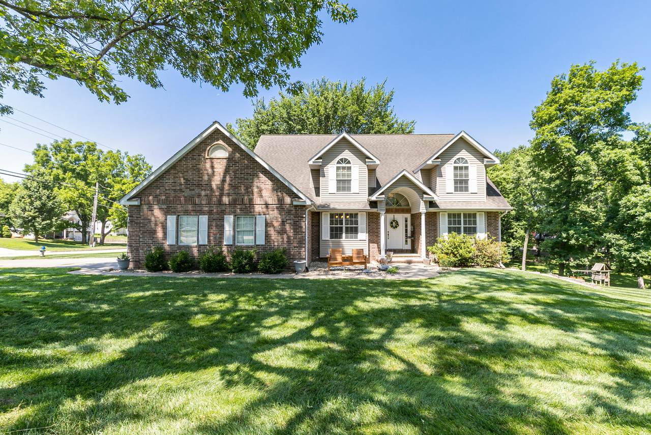 381 Denver Place - Photo 1