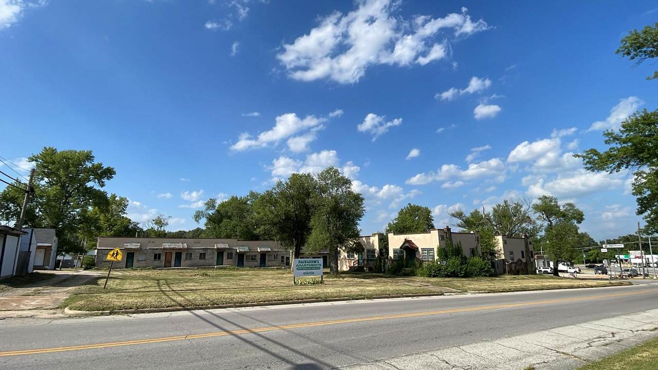 410 Ozark Street - Photo 1