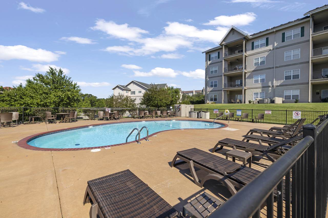 330 Wildwood Drive - Photo 1