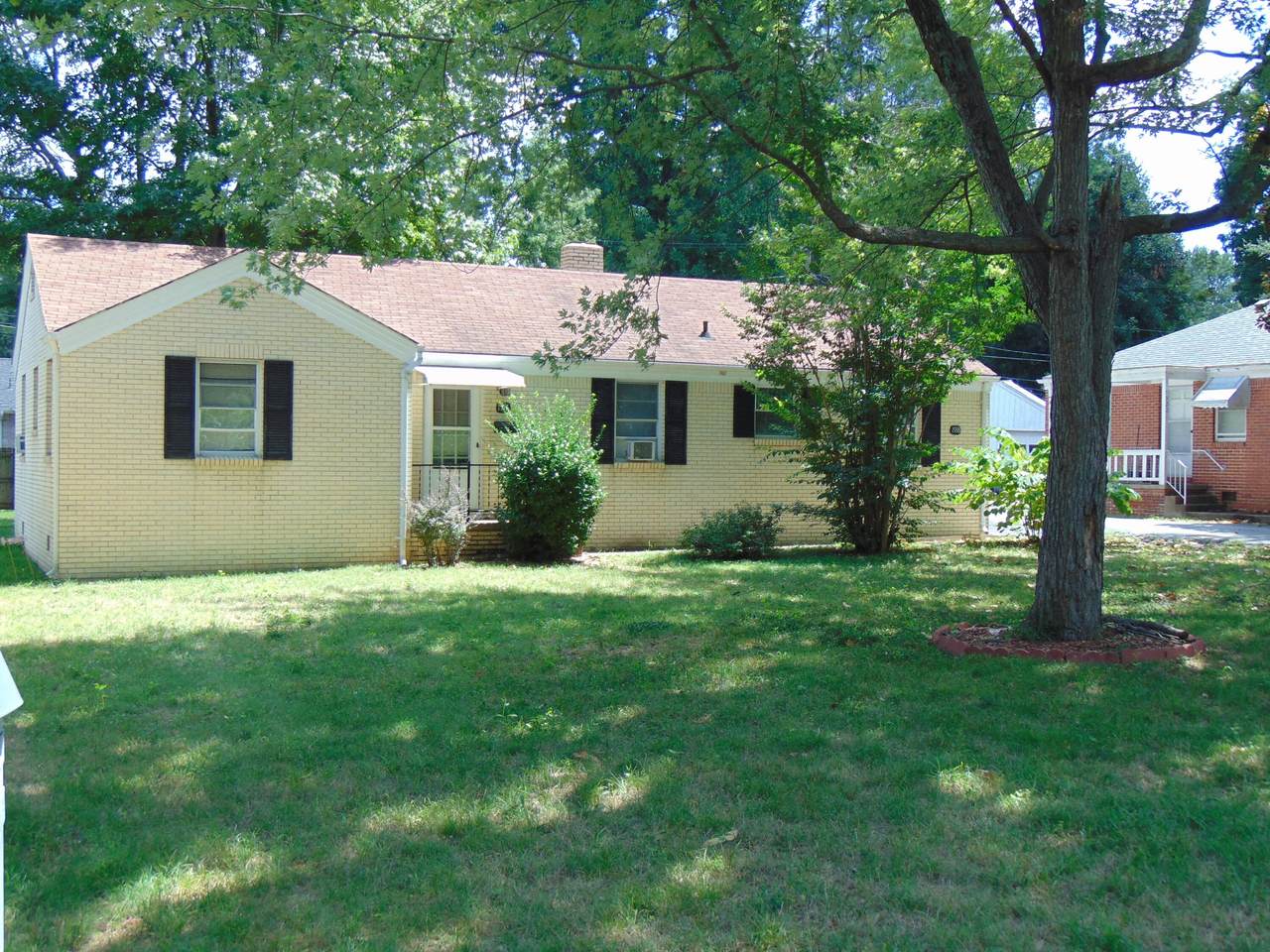 Address Not Published - Photo 1