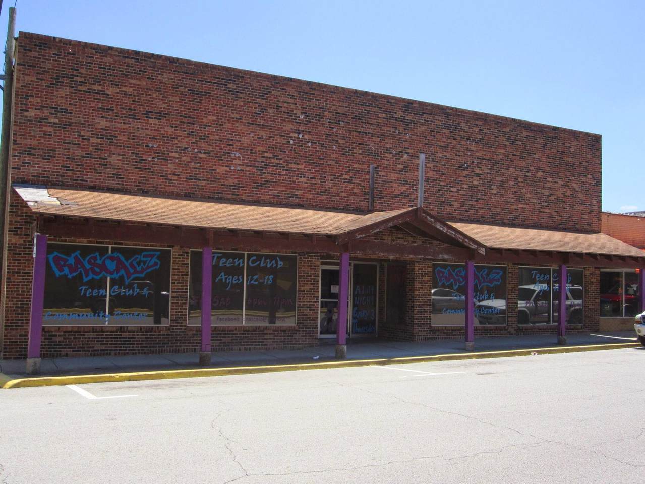 202 Grand Avenue - Photo 1