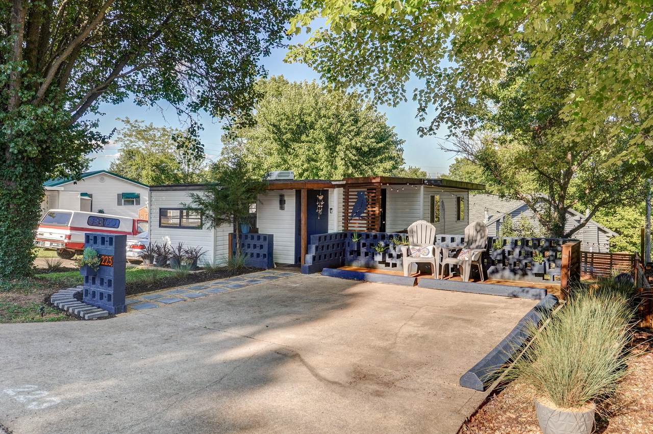 223 Blue Bird Lane - Photo 1
