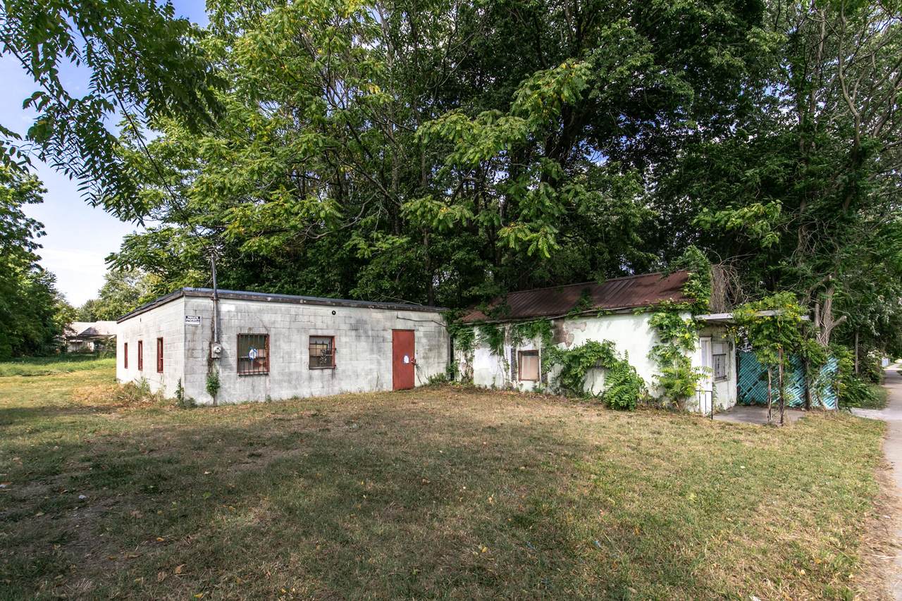1915 Washington Avenue - Photo 1