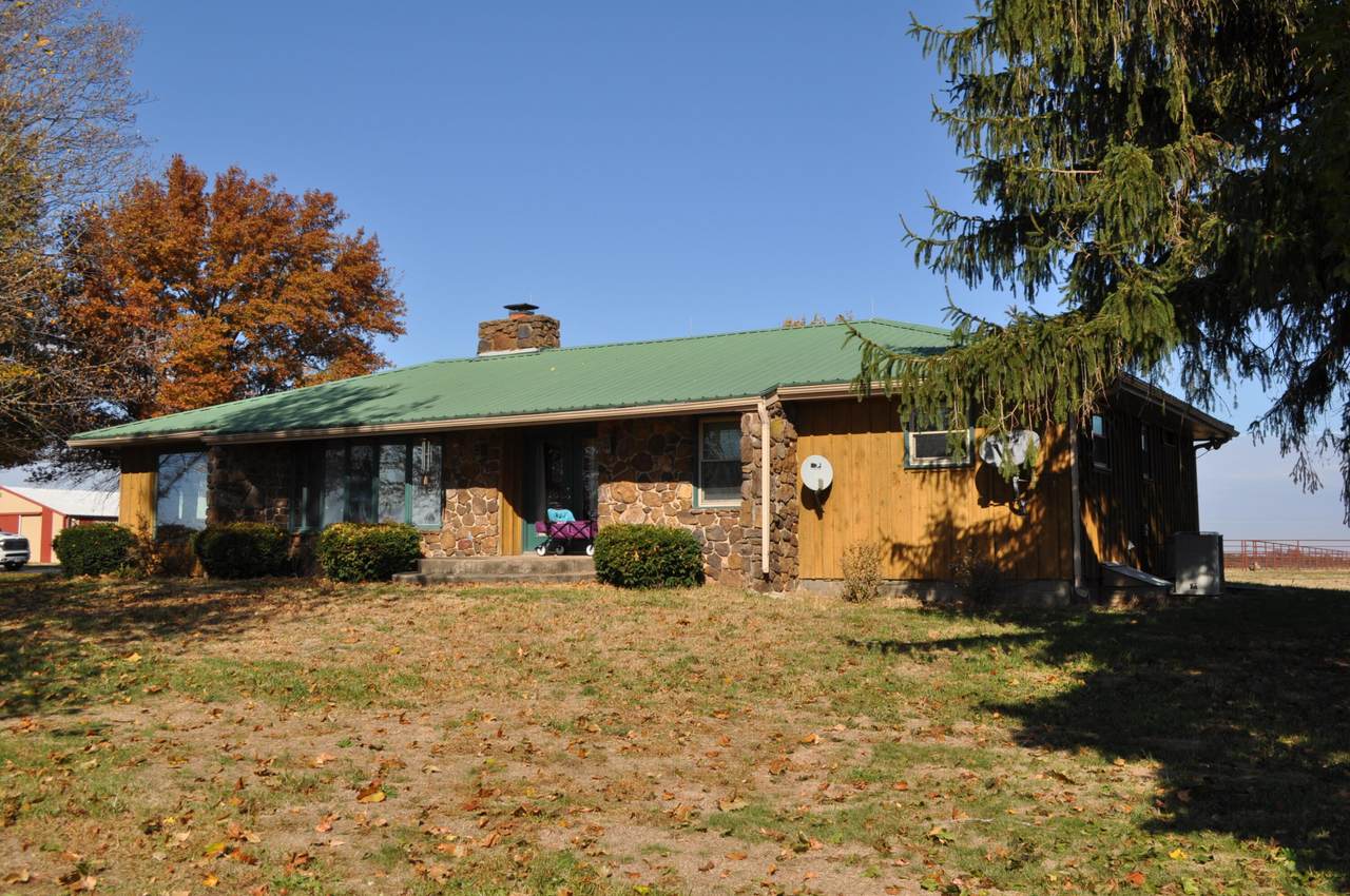 15328 Lawrence 2100 - Photo 1