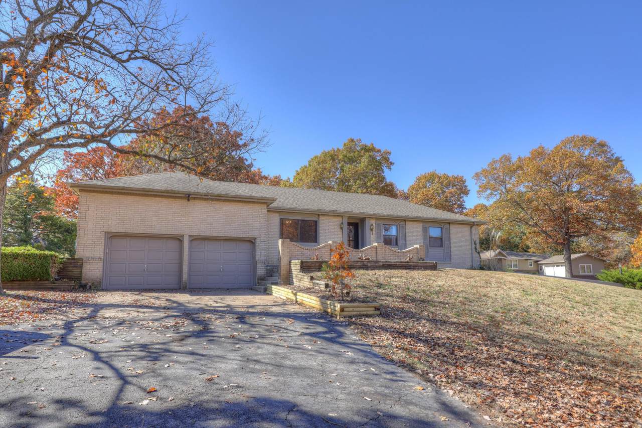 106 Falcon Crest Road - Photo 1
