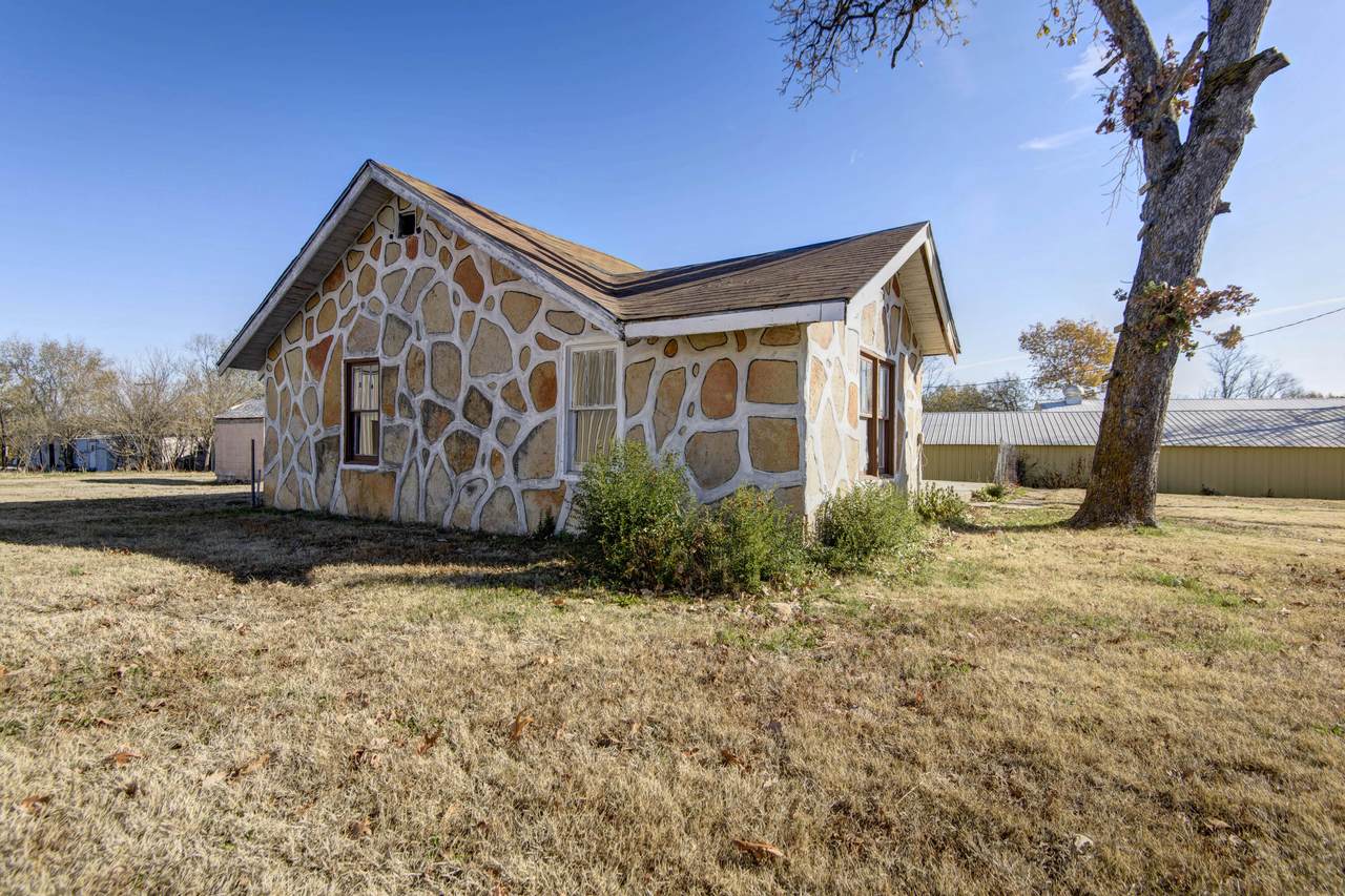 6939 State Hwy 13 - Photo 1