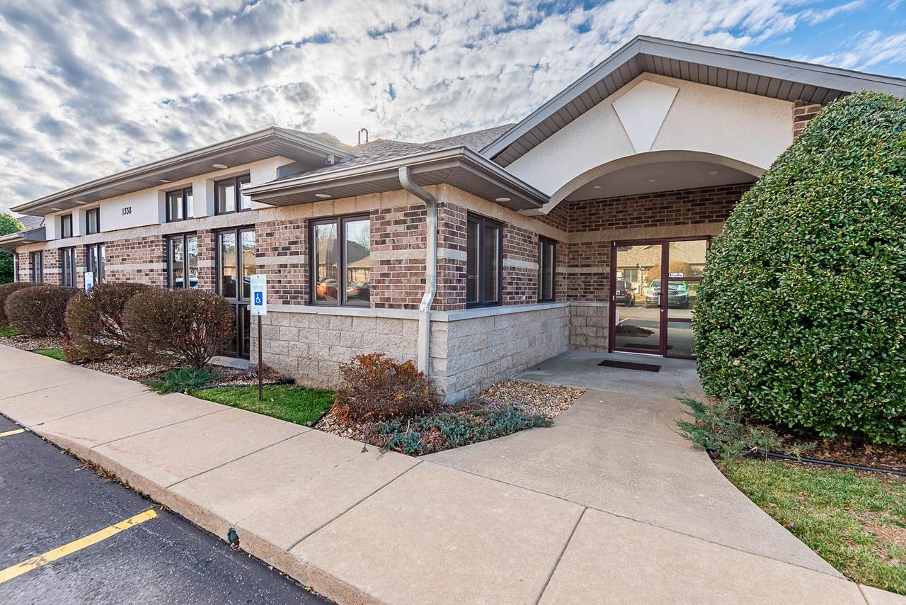 1338 Kingsley Street - Photo 1