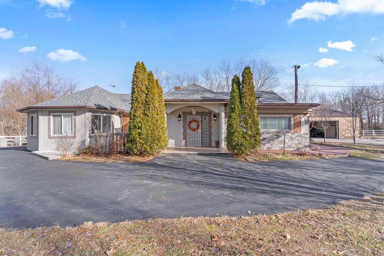3149 Farm Road 34 - Photo 1