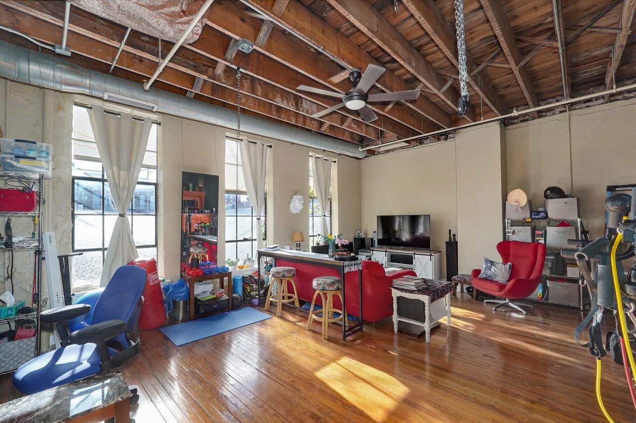 312 Campbell Avenue - Photo 1