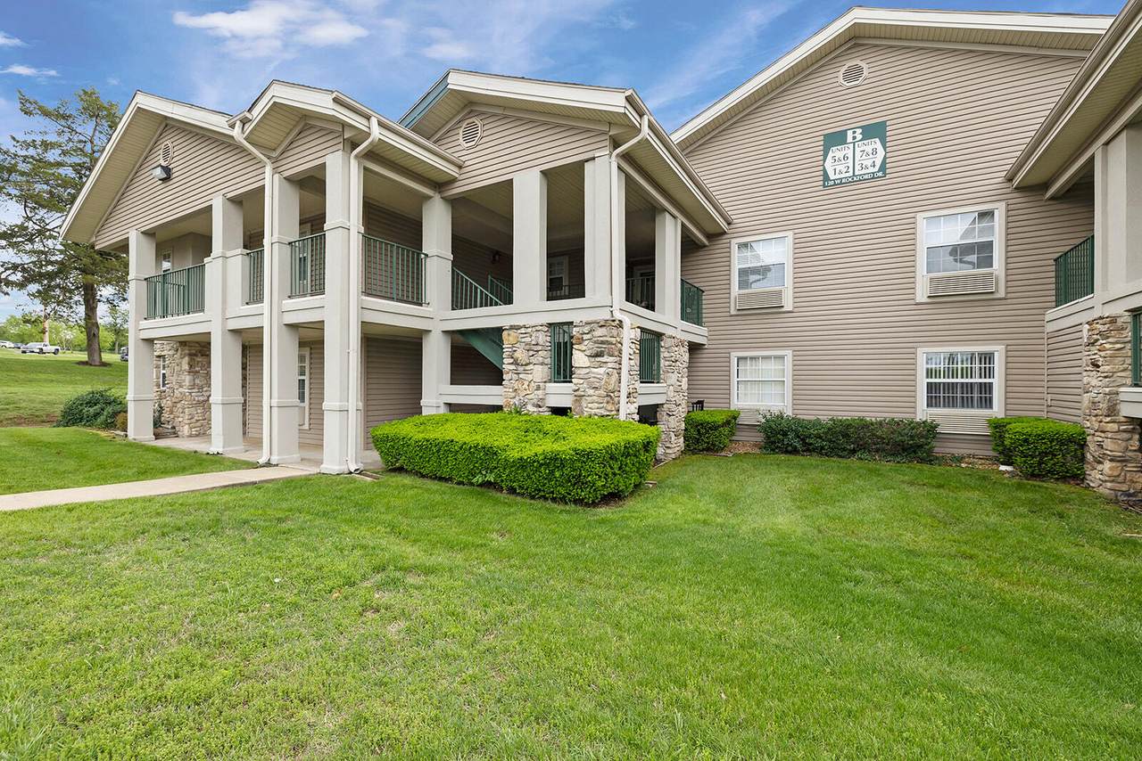 120 Rockford Drive - Photo 1